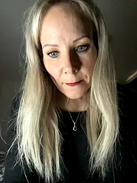 Sexual Lovable Doll online show from October 27, 4:11 pm