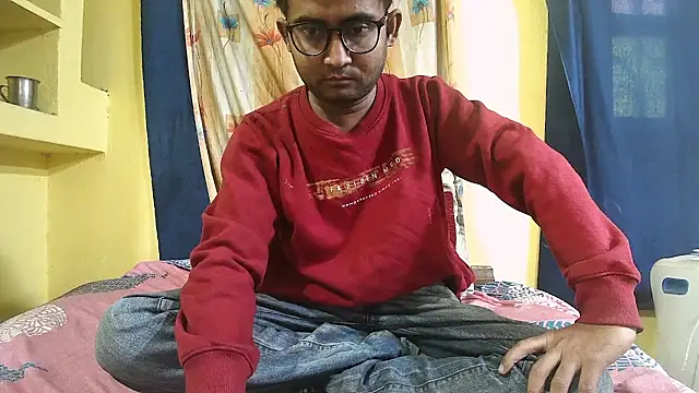 Snapshot of Cute_boy2000 chatting on January 17, 2:39 am Cute boy2000 online show from January 17, 2:39 am