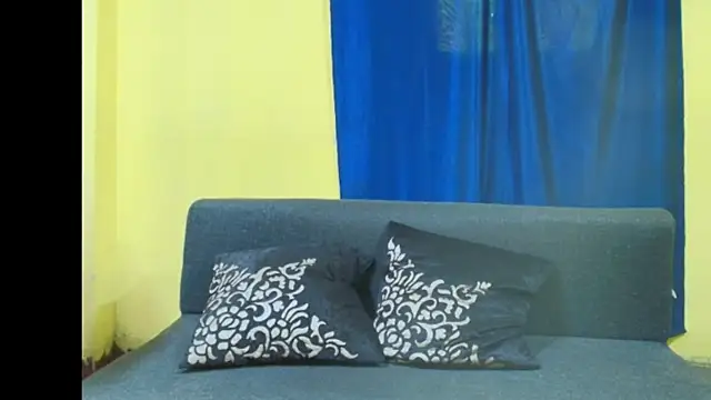 Cute boy2000 online show from November 18, 5:45 am