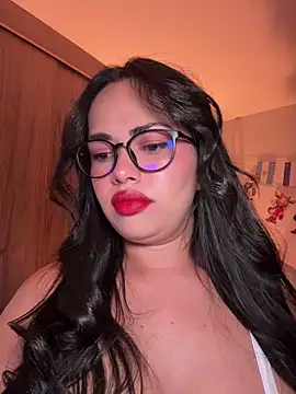 Snapshot of andra_rose chatting on June 23, 11:14 pm andra rose online show from June 23, 11:14 pm