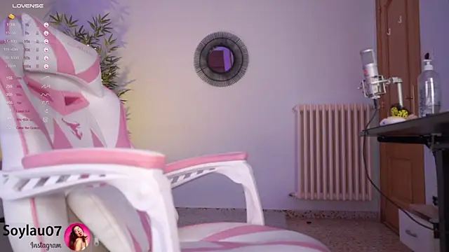 imjess01 online show from February 19, 2:33 am