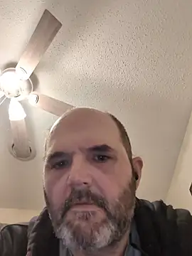 Snapshot of Louis504z chatting on November 24, 2:22 am Louis504z online show from November 24, 2:22 am