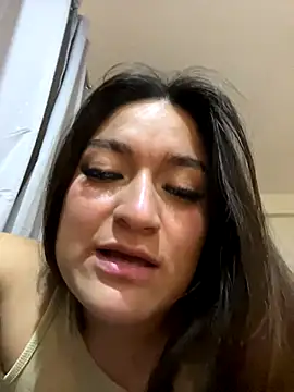 LuceroRm online show from December 18, 4:07 am