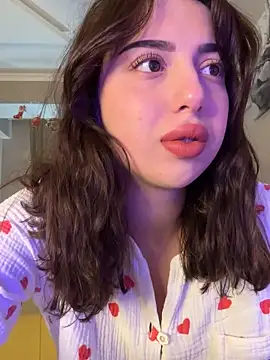 Snapshot of Tasty_Nora chatting on February 12, 5:15 am Tasty Nora online show from February 12, 5:15 am