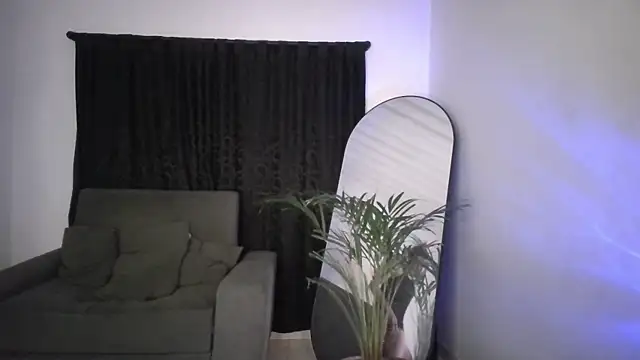 Snapshot of xxxvandersexxx chatting on October 23, 1:05 am xxxvandersexxx online show from October 23, 1:05 am