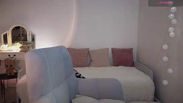 ImKeira online show from October 4, 7:34 pm