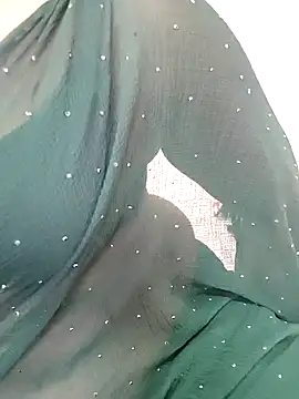 Snapshot of ANGE-MOU chatting on October 8, 1:25 am ANGE-MOU online show from October 8, 1:25 am