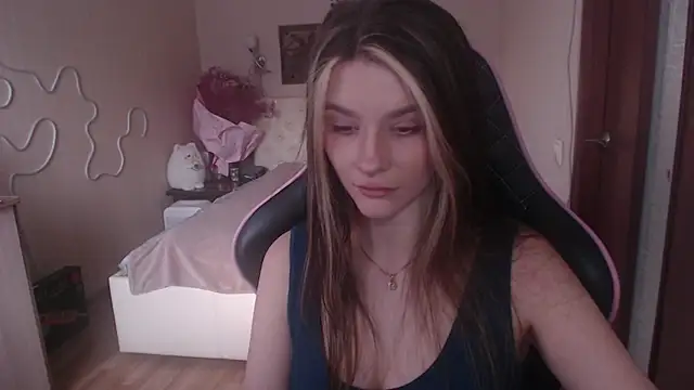 jeann elsaa online show from February 25, 6:31 pm