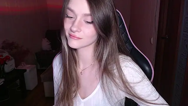 jeann elsaa online show from April 4, 9:56 pm