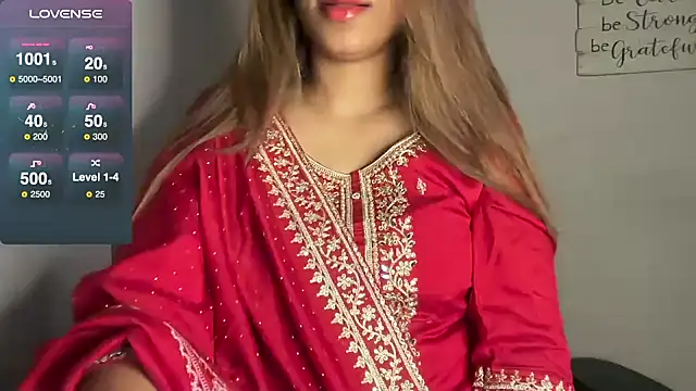 Snapshot of Queen_Sakhi chatting on January 12, 9:40 am Queen Sakhi online show from January 12, 9:40 am