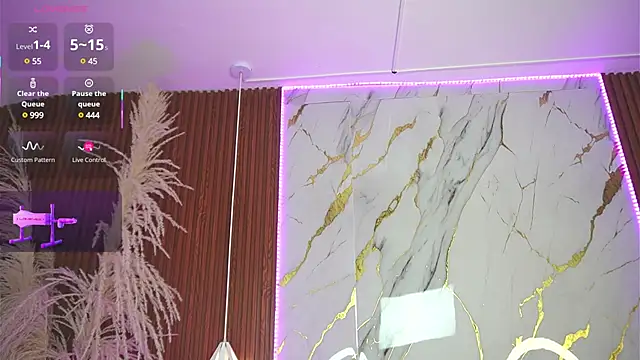 haylie  online show from February 16, 5:59 am