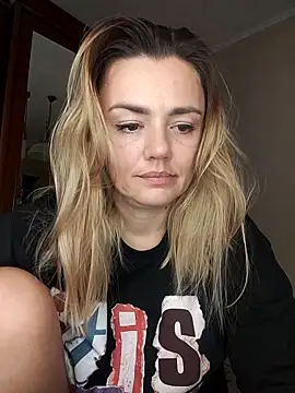 KrissSexi online show from September 22, 6:43 pm