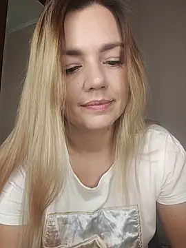 KrissSexi online show from October 29, 5:53 am