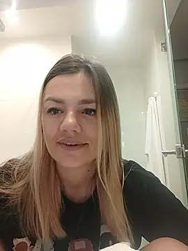 KrissSexi online show from November 10, 5:17 am