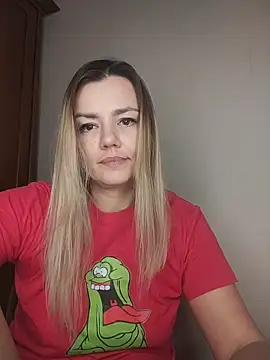 KrissSexi online show from December 15, 8:24 pm