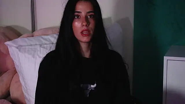 Snapshot of AmeliaJune chatting on June 12, 7:46 pm AmeliaJune online show from June 12, 7:46 pm