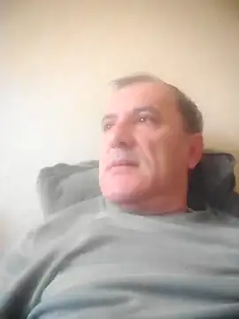 Snapshot of bestofyalcinturkey chatting on January 13, 8:58 am bestofyalcinturkey online show from January 13, 8:58 am