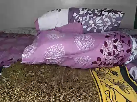 judyshinel20 online show from December 16, 2:38 am