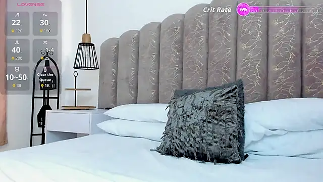 ZiaCalifa online show from December 5, 11:41 am