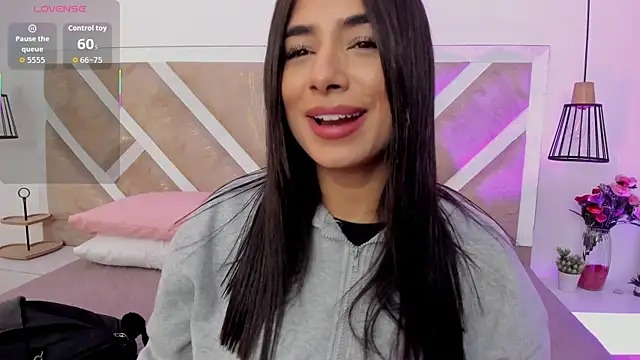 Snapshot of ZiaCalifa chatting on July 22, 12:19 pm ZiaCalifa online show from July 22, 12:19 pm