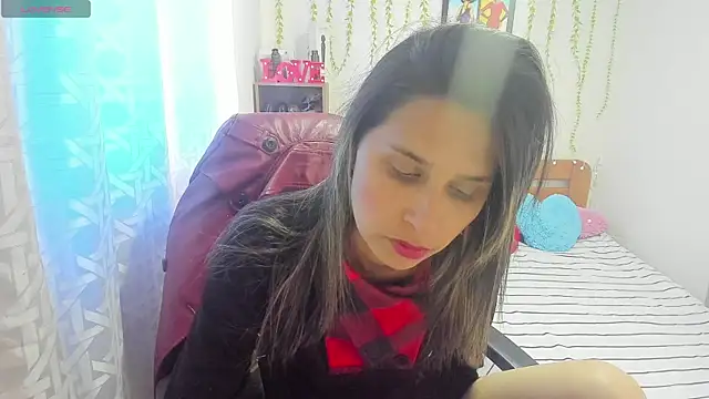 Snapshot of lauren_ashlee chatting on October 23, 3:44 pm lauren ashlee online show from October 23, 3:44 pm