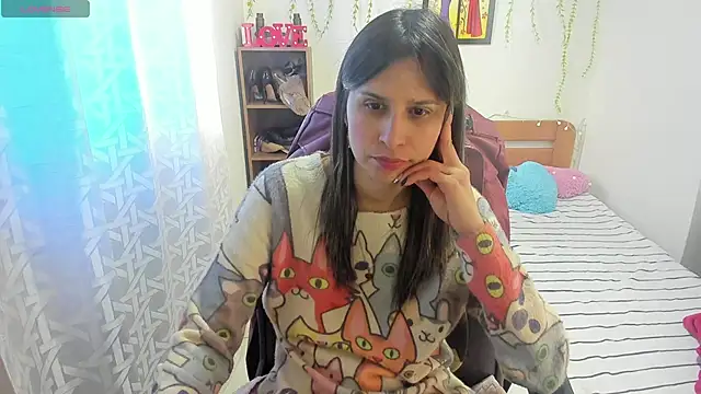 Snapshot of lauren_ashlee chatting on October 31, 3:57 pm lauren ashlee online show from October 31, 3:57 pm