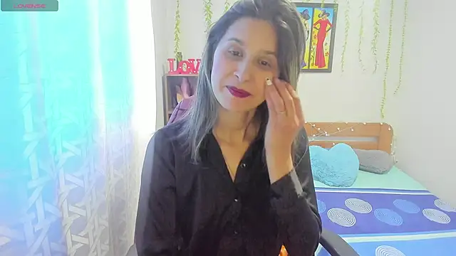 lauren ashlee online show from November 12, 3:34 pm