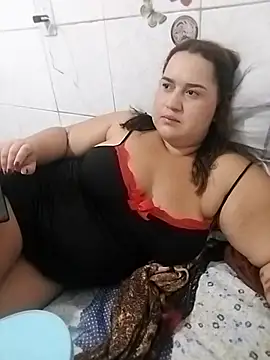 Snapshot of MinaBoss chatting on November 3, 2:35 am MinaBoss online show from November 3, 2:35 am