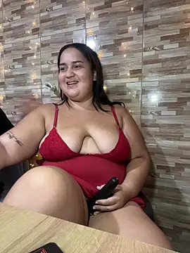 Snapshot of MinaBoss chatting on March 28, 12:32 am MinaBoss online show from March 28, 12:32 am