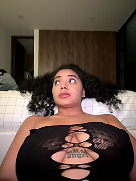 Mariecurl online show from December 6, 4:38 pm