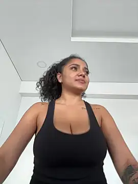 Mariecurl online show from December 21, 3:31 pm