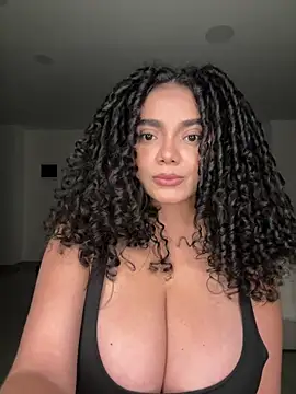 Snapshot of Mariecurl chatting on June 12, 12:31 am Mariecurl online show from June 12, 12:31 am