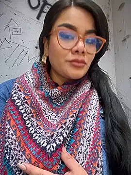 Snapshot of Insane_Issa chatting on January 8, 7:24 pm Insane Issa online show from January 8, 7:24 pm