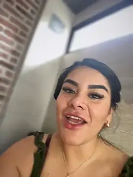 Snapshot of Insane_Issa chatting on March 19, 8:43 pm Insane Issa online show from March 19, 8:43 pm