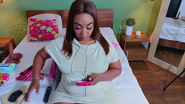 dannaahbrown online show from June 12, 6:07 pm