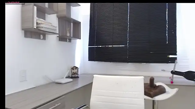 MIYESSI online show from March 21, 8:40 pm