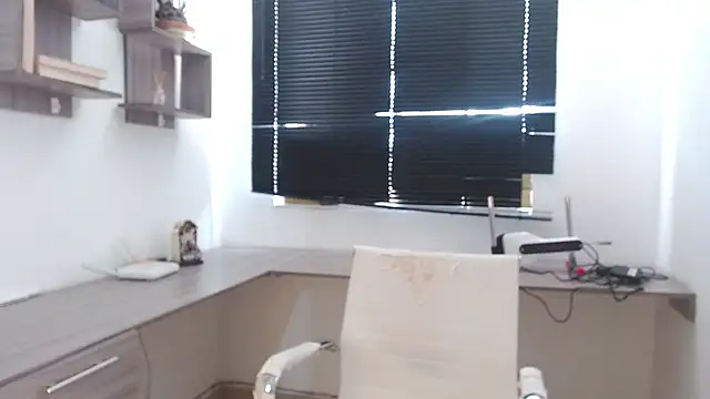 MIYESSI online show from September 17, 6:53 pm