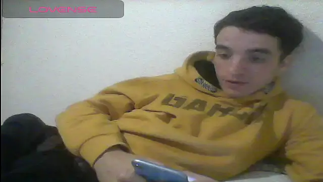 Snapshot of Tombgy07 chatting on March 14, 9:00 pm Tombgy07 online show from March 14, 9:00 pm