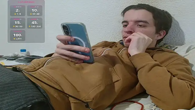 Tombgy07 online show from February 28, 9:27 pm