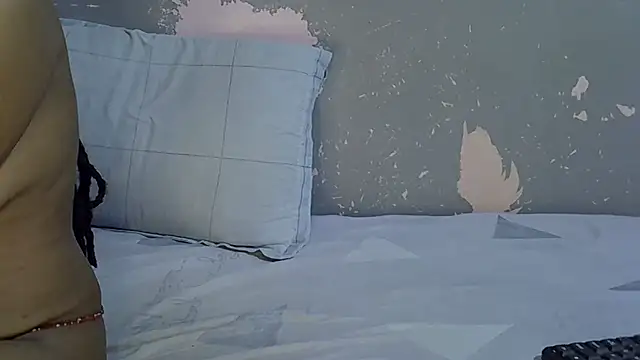 sweetchocolate9 online show from February 3, 12:09 am