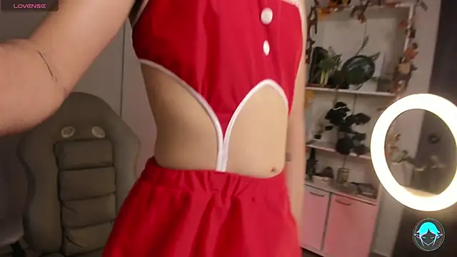 Snapshot of sofi_elfqueen chatting on December 30, 12:00 am sofi elfqueen online show from December 30, 12:00 am