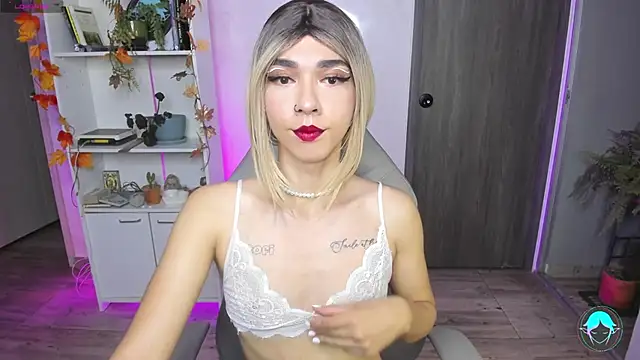 Snapshot of sofi_elfqueen chatting on January 30, 12:39 am sofi elfqueen online show from January 30, 12:39 am