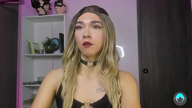 Snapshot of sofi_elfqueen chatting on February 16, 1:58 am sofi elfqueen online show from February 16, 1:58 am