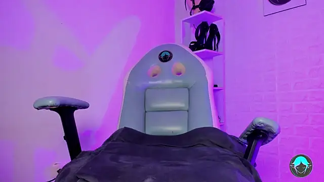 sofi elfqueen online show from July 2, 3:23 am