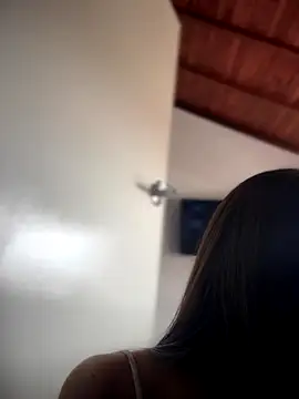 lauravasquez online show from November 21, 5:44 pm