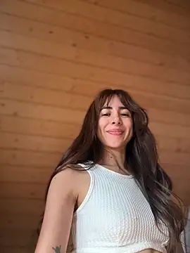 lauravasquez online show from June 16, 7:55 am