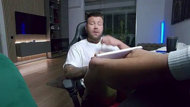 UbbeViking online show from December 14, 7:40 pm