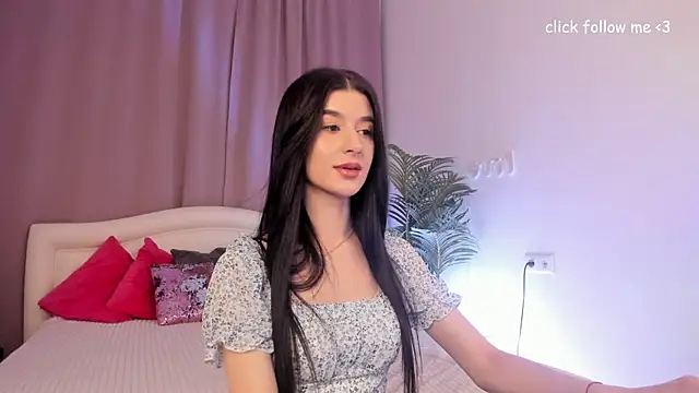 Snapshot of LauraCoy chatting on January 19, 8:19 pm LauraCoy online show from January 19, 8:19 pm