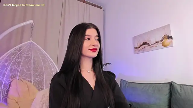Snapshot of LauraCoy chatting on February 3, 8:24 pm LauraCoy online show from February 3, 8:24 pm