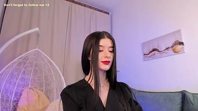 Snapshot of LauraCoy chatting on February 3, 11:26 pm LauraCoy online show from February 3, 11:26 pm